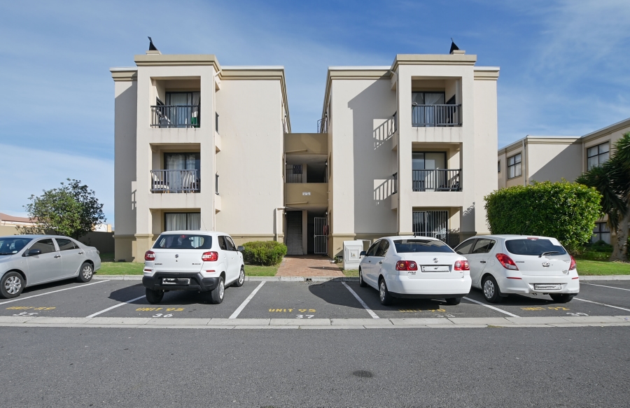 3 Bedroom Property for Sale in Parklands Western Cape